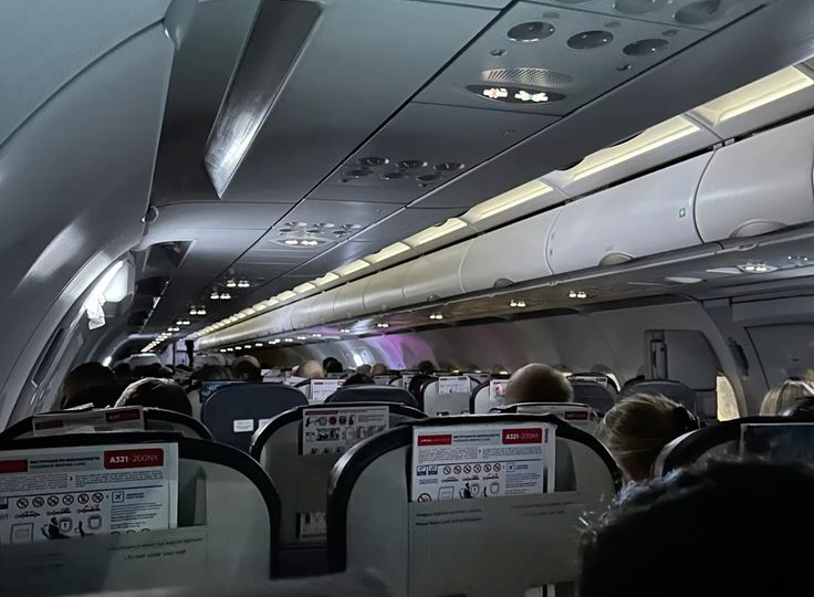 Что стоит купить в самолет заранее, а с чем не пропустят