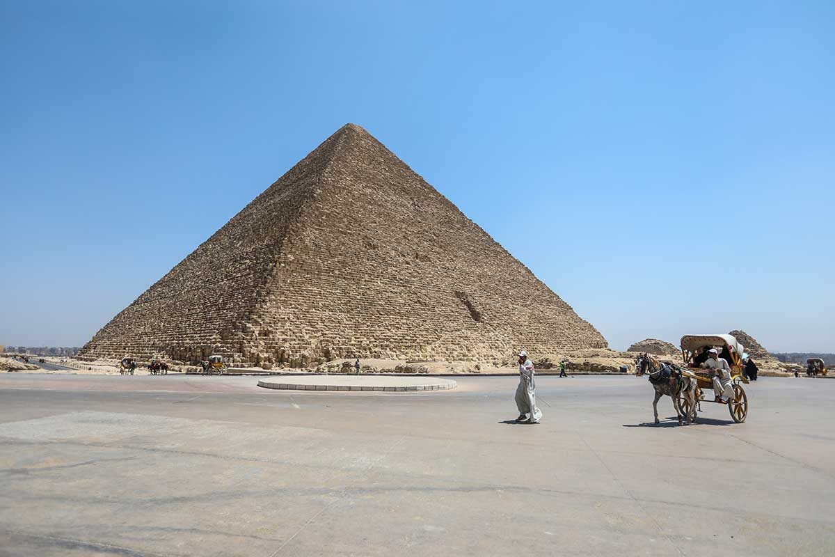 Ahmad Hasaballah / Getty Images📷Пирамида Хеопса
