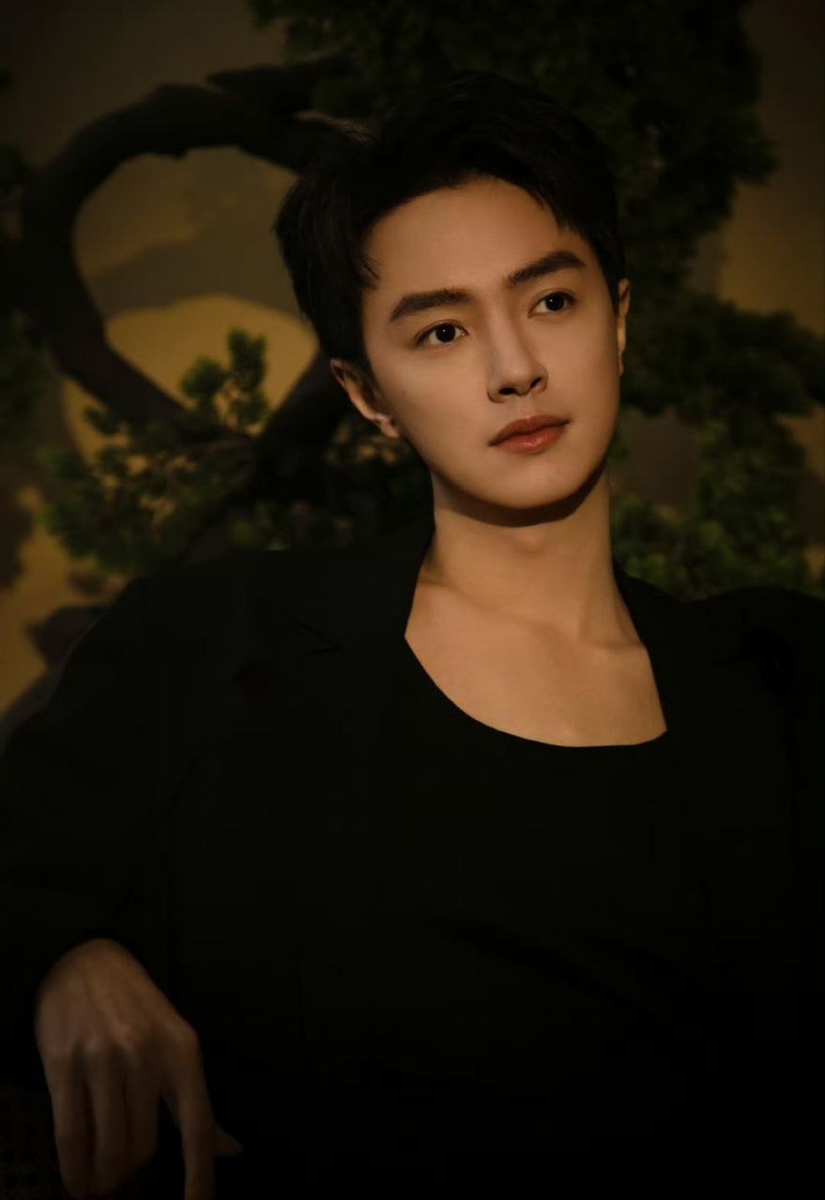 Актёр Даррен Чэнь (Гуань Хун)