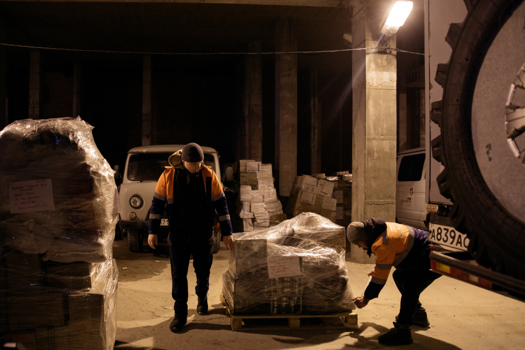    2,5 тысячи тонн груза отправили в прошлом году на Донбасс добровольцы Гумкорпуса из Сургута