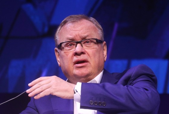    Андрей Костин