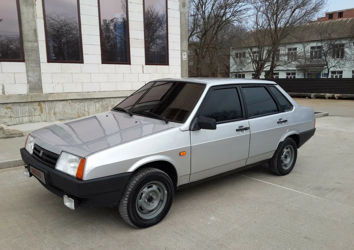 ВАЗ - 21099