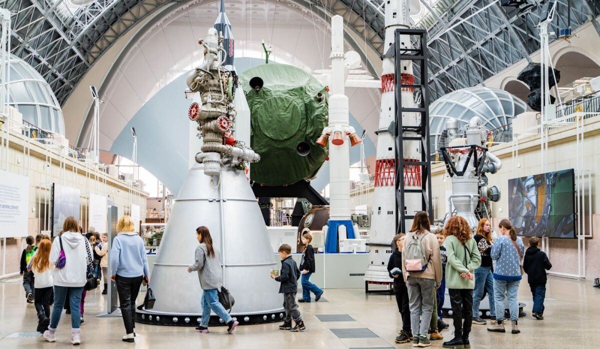     ВДНХ. Источник: mos.ru Автор фото: Пресс-служба Мэра и Правительства Москвы