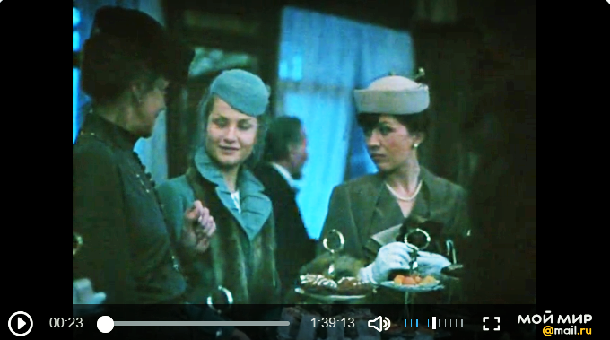 В кофейне. Кадр из фильма "Вторая жена" / скриншот