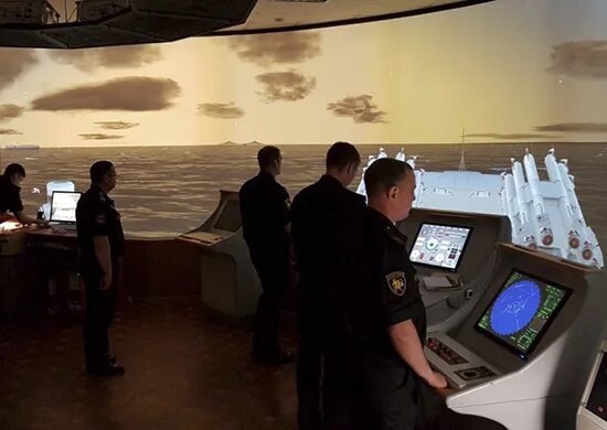 Современные учебные военно-морские тренажёры. Фото из открытых источников.