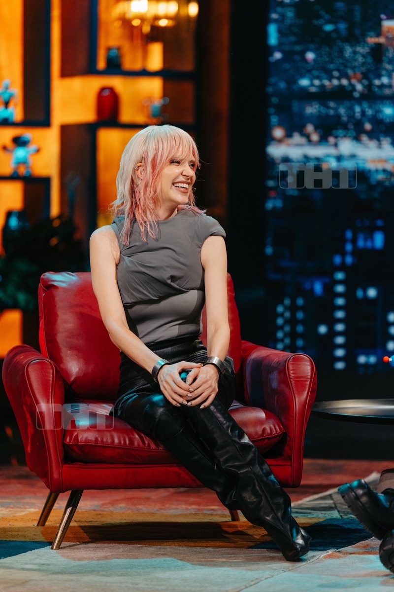 Наташа Чистякова-Ионова на шоу Павла Воли.