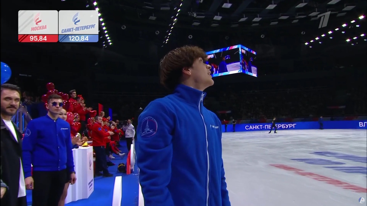 Владислав Дикиджи - сделал 4А на чемпионате. Но вне конкурса. Фото: стоп-кадр прямого эфира "Первого канала".