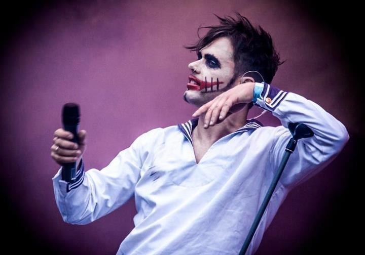 2012 год, концерт в Москве. Фото взято из фан-пабликов в Вконтакте. 