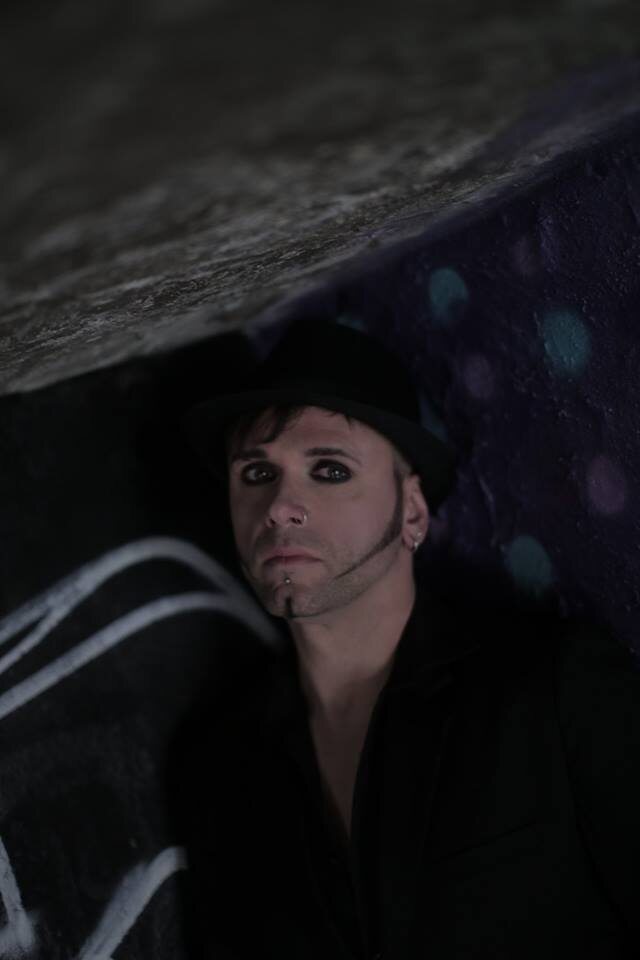 Фотосессия 2014 года, имя фотографа не помню. 