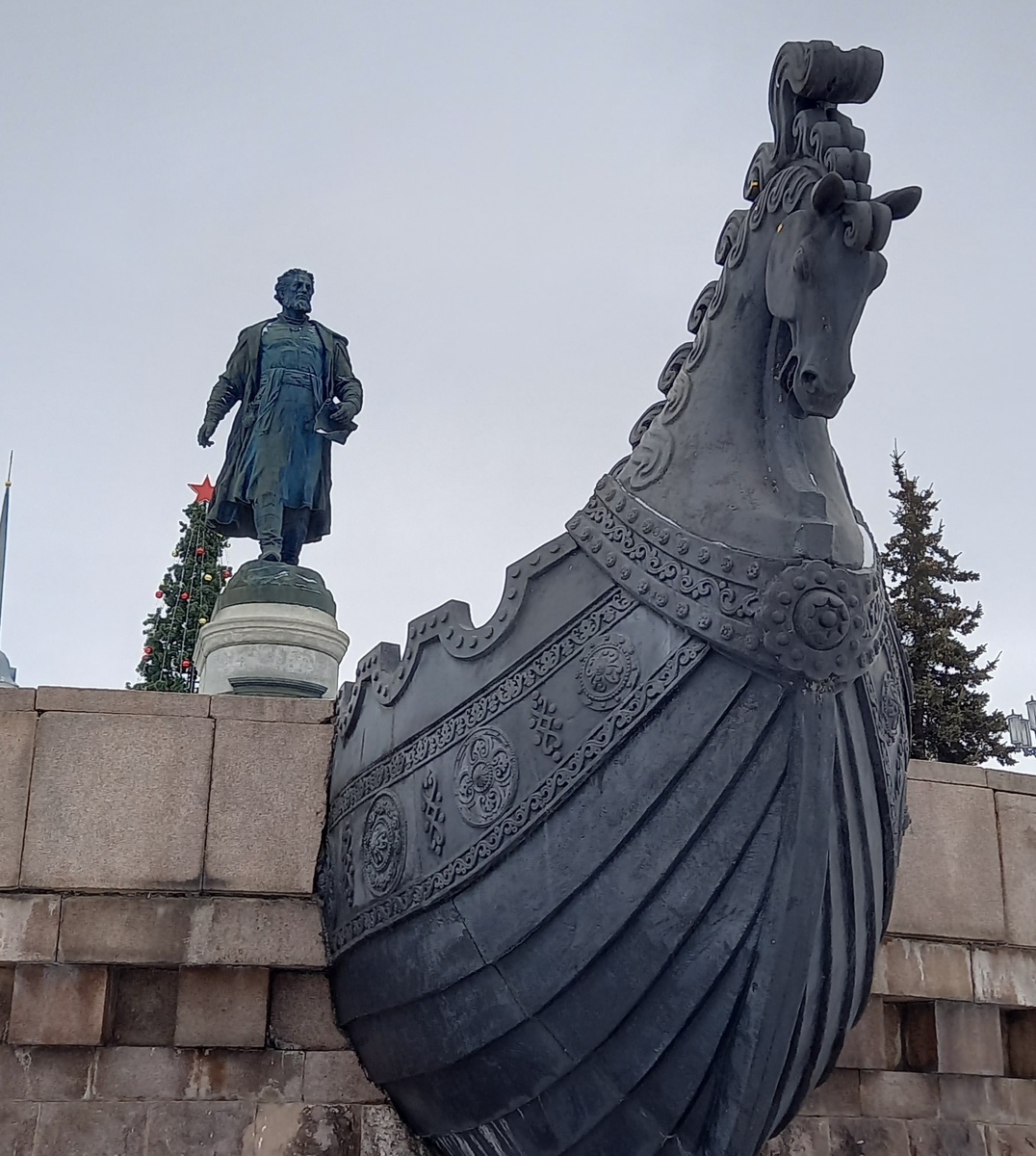 Памятник А.Никитину