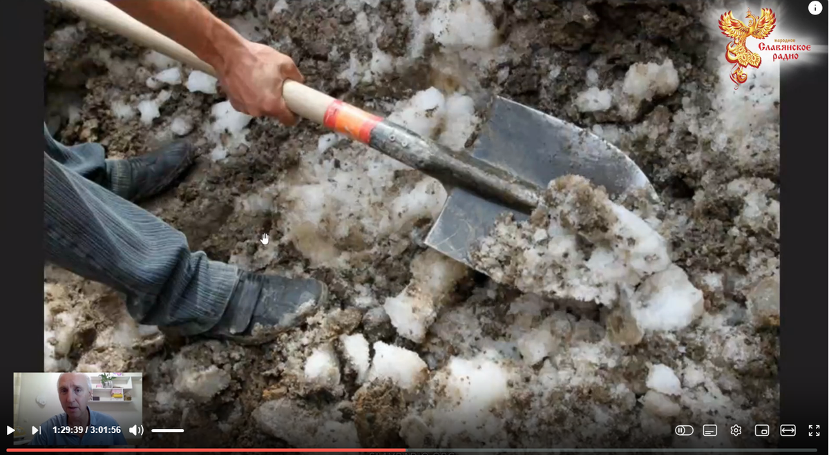 Снег под землёй на Охте в Санкт-Петербурге летом 2010 года: альтернативщика понесло