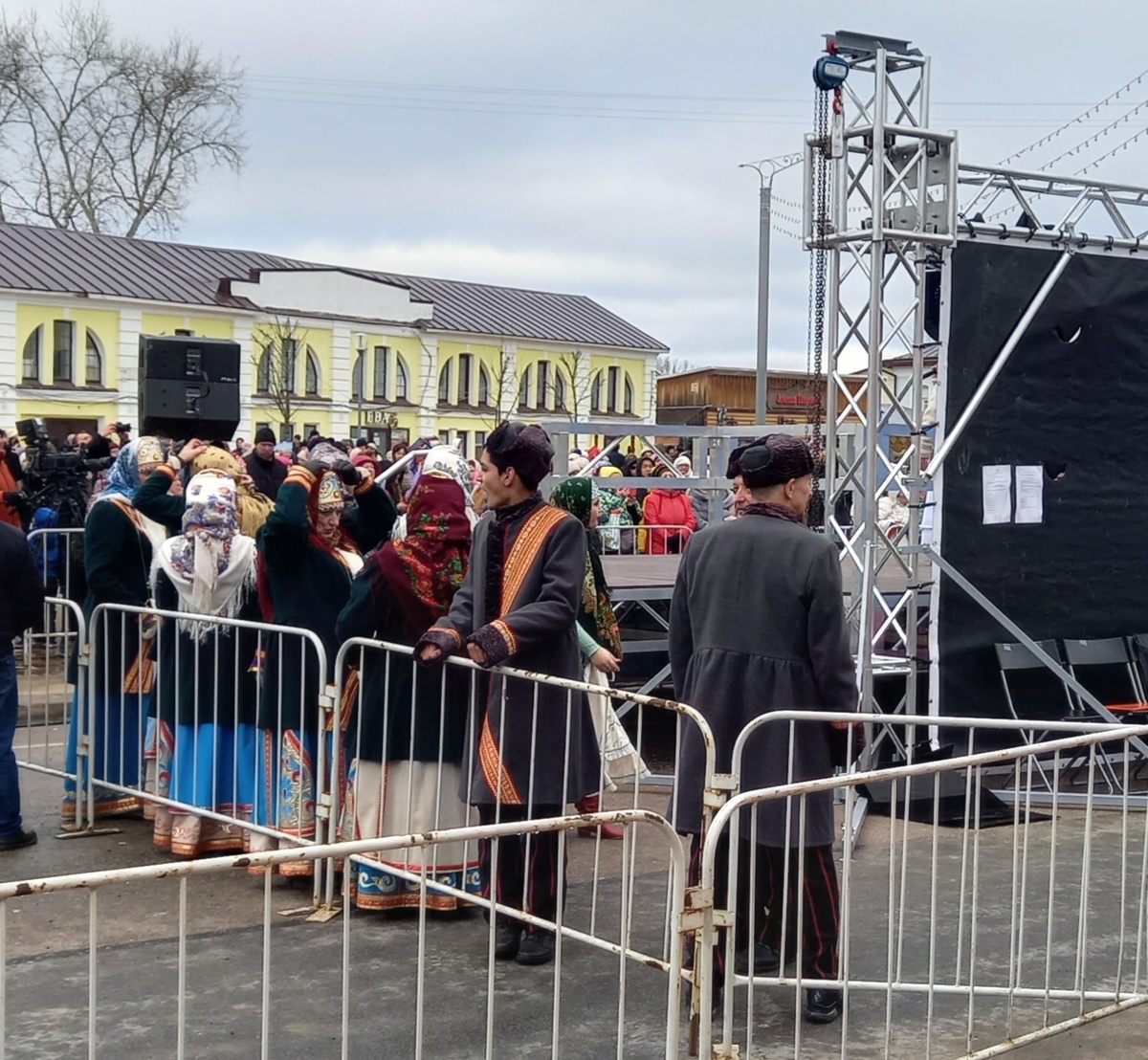 Закулисами праздника.