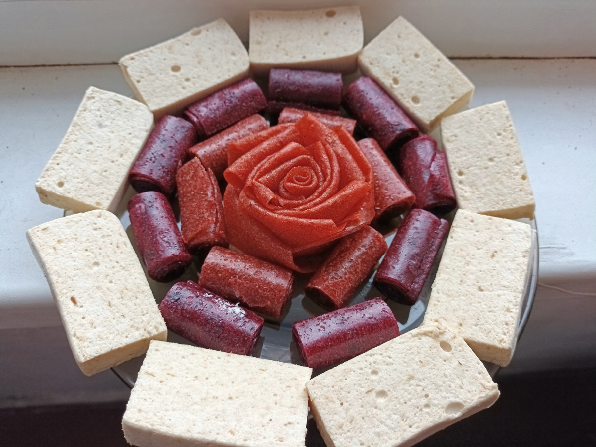 Украшение стола