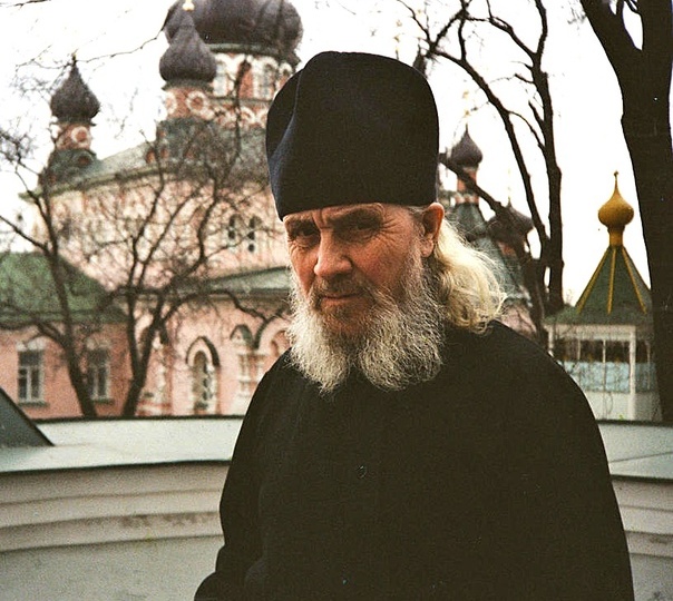 "Ни грозы, ни нападения воров, ничего не случится" - какой молитвой советовал молиться схиархимандрит Исаия