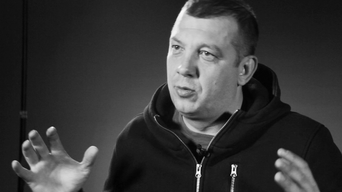 Сергей Бобунец - рок-музыкант, певец, один из основателей группы «Смысловые галлюцинации» (фиои)