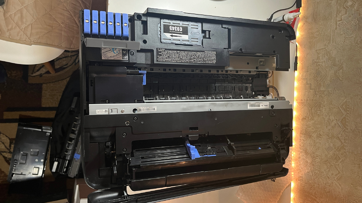 Разобранный Epson L8180