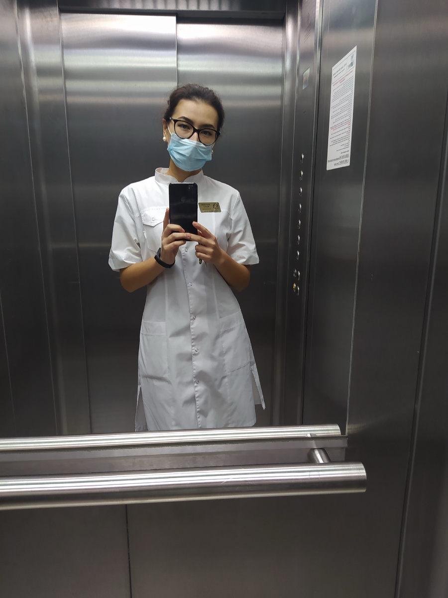 Я на работе в Щёлковском перинатальном центре. Фото для обложки