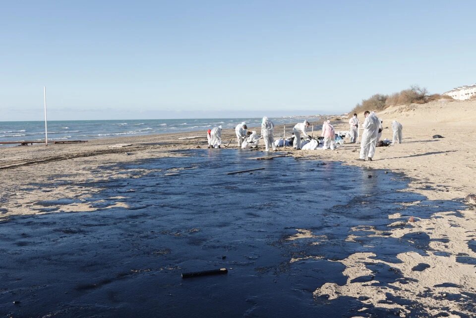 Разлив мазута в черном море как произошло. Разлив мазута в черном море как произошло