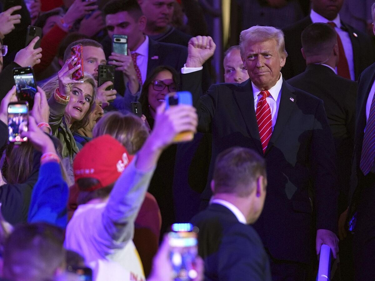    Избранный президент США Дональд Трамп на митинге в канун инаугурации© AP Photo / Evan Vucci