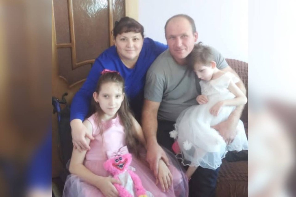    В ноябре 2024 года сиамским близняшкам из села Самсоново исполнилось по 12 лет из личного архива героя(ев) публикации