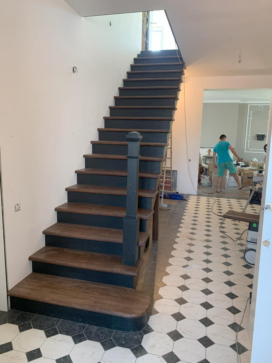 Дубовая лестница. 