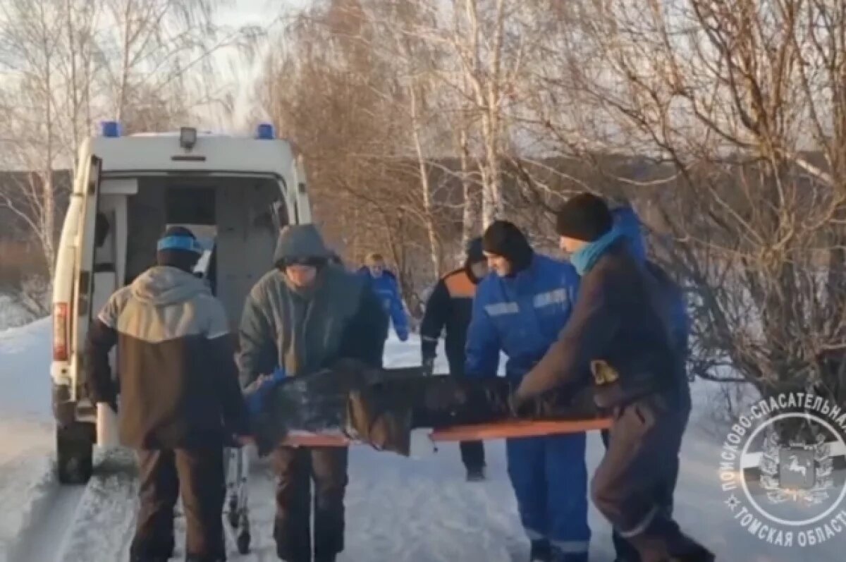    Томские спасатели помогли пострадавшей при падении со снегохода женщине