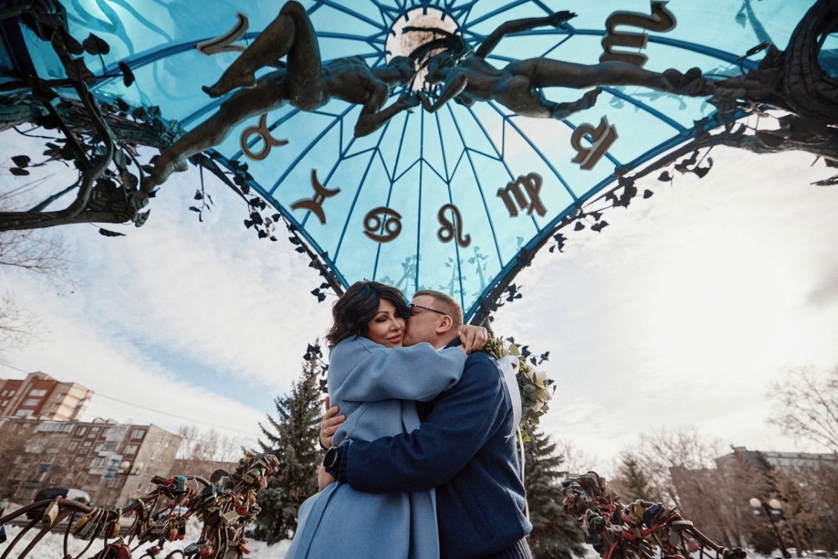 Ирина Текслер трогательно поздравила супруга с днем рождения.  Фото: Фото предоставлено пресс-службой губернатора Челябинской области