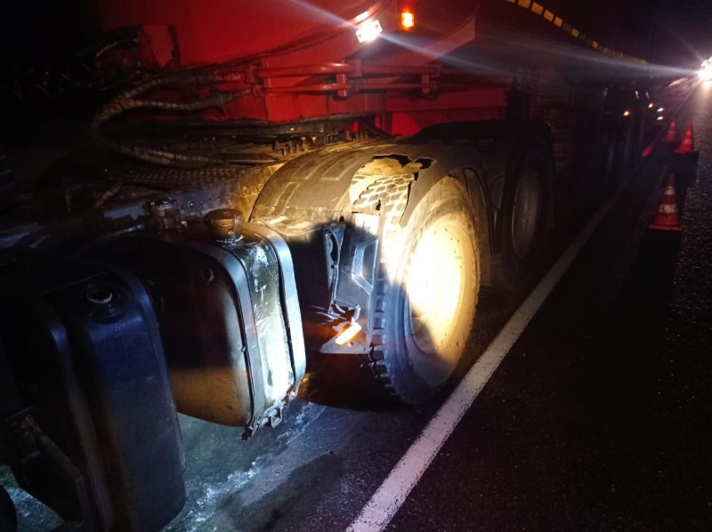    Бензовоз попал в аварию в Карелии, работали пожарныеОПС по Пряжинскому району