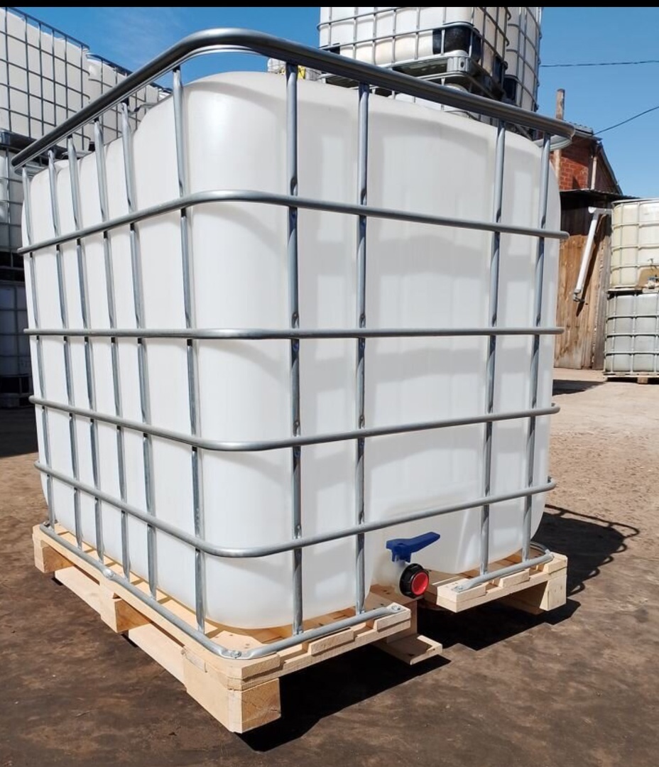 Еврокуб(1000л) на деревянном поддоне