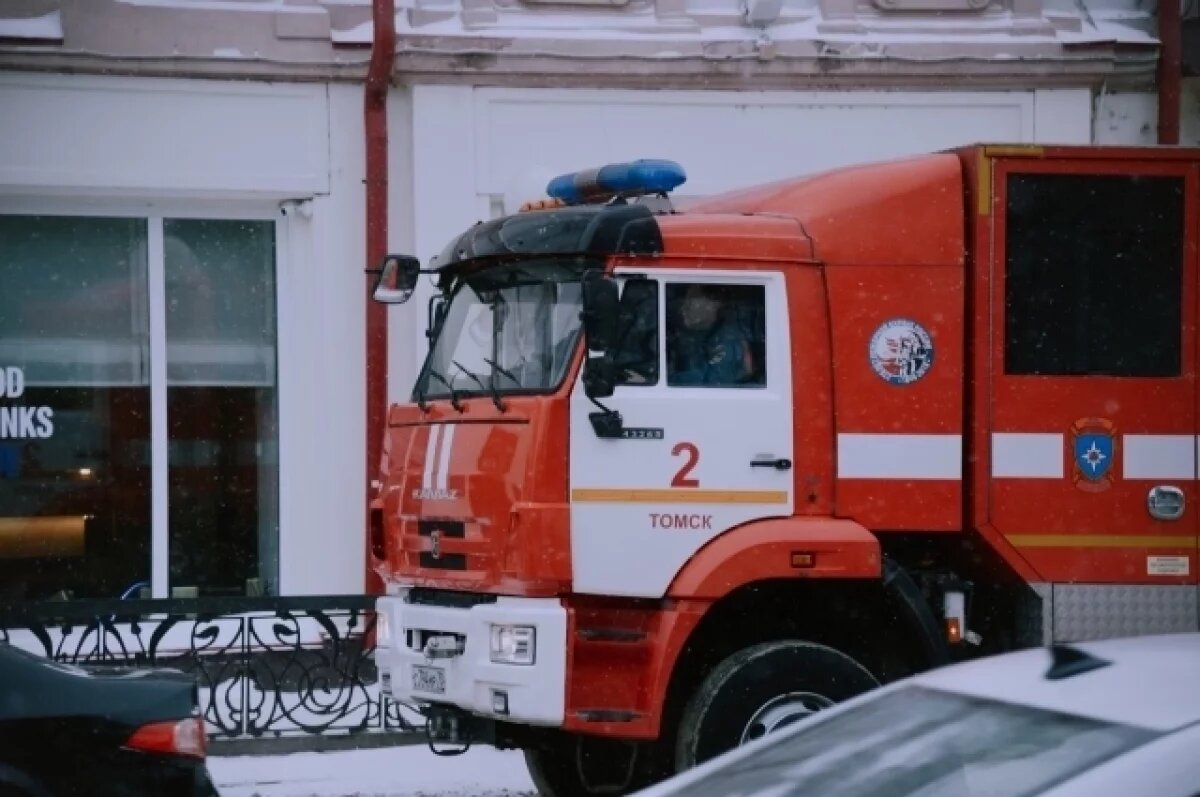    В Томской области за сутки пожарные потушили 8 пожаров