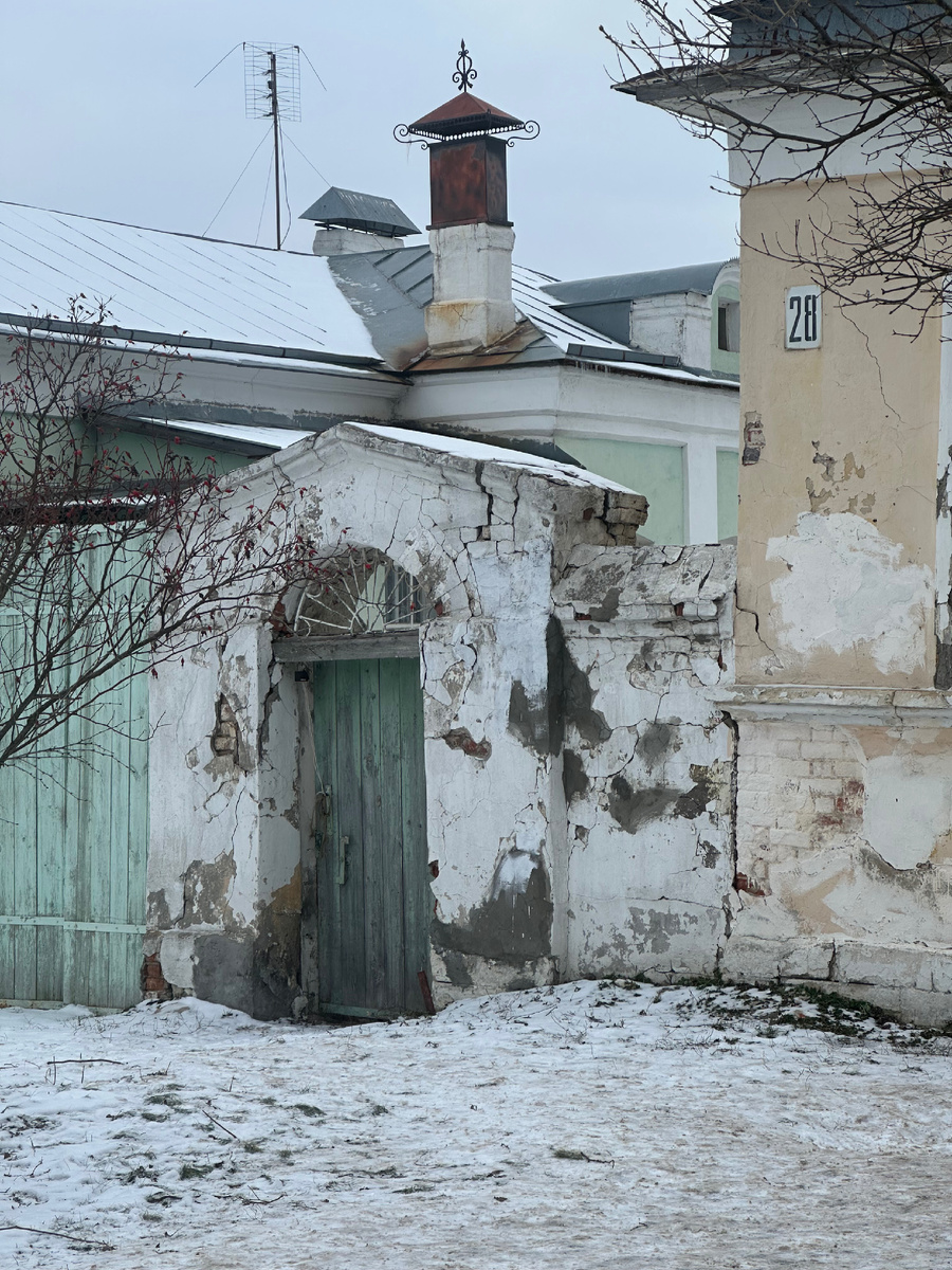 Это домик в Коломне, возле него Цветаева фотографировалась, кажется
