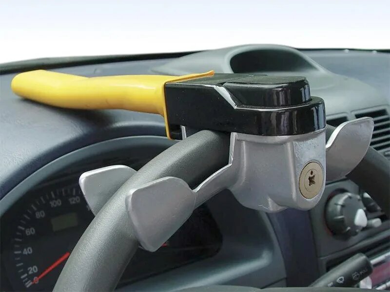 Замок на рулевое колесо, фото из интернета