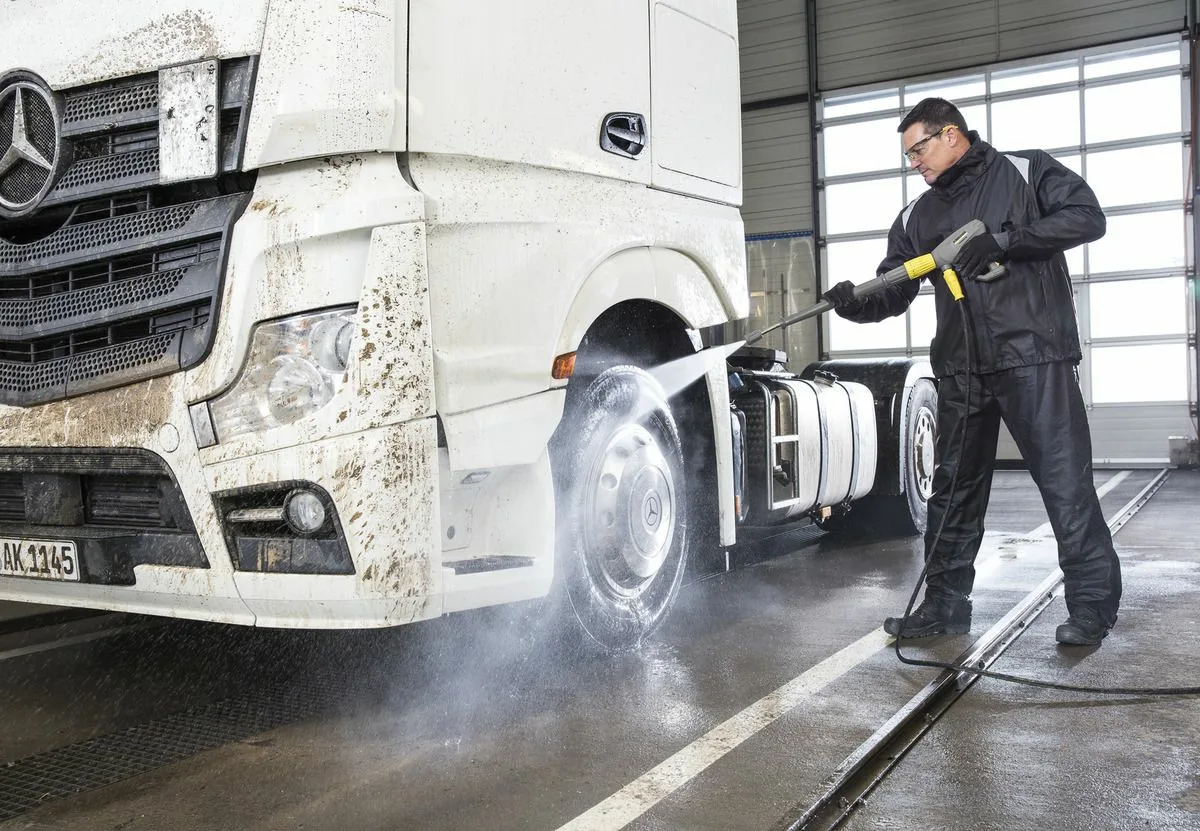 Мойка грузовиков