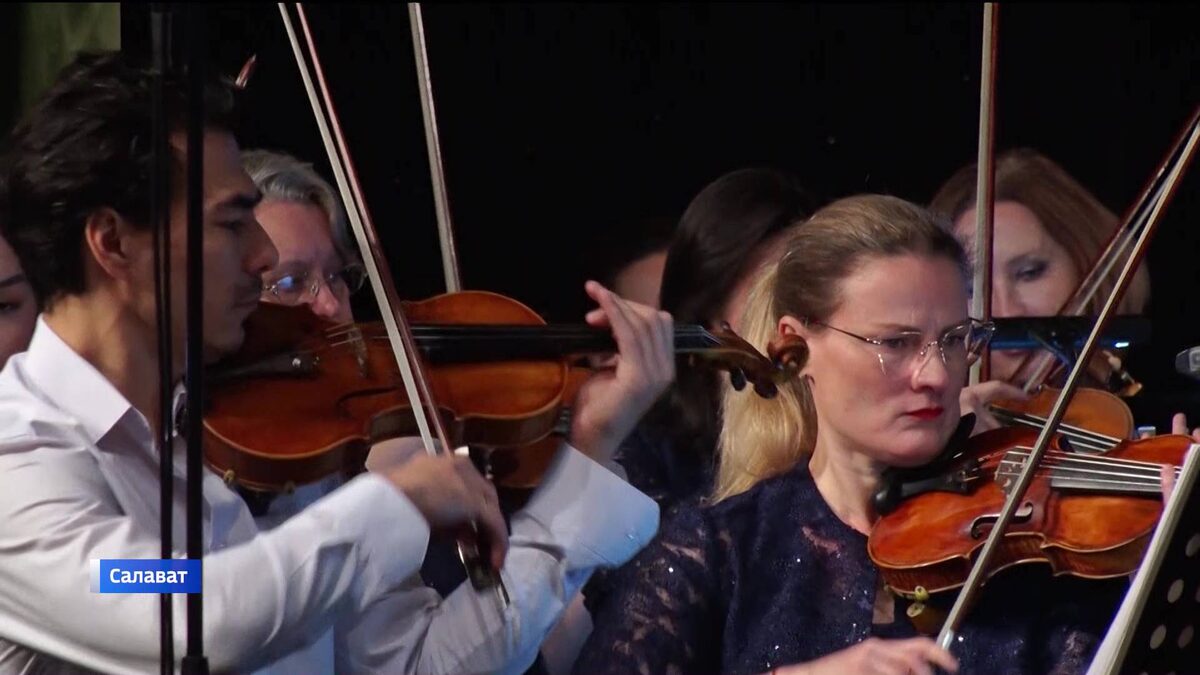    Государственный академический симфонический оркестр Башкирии исполнил музыку из балета «Щелкунчик»