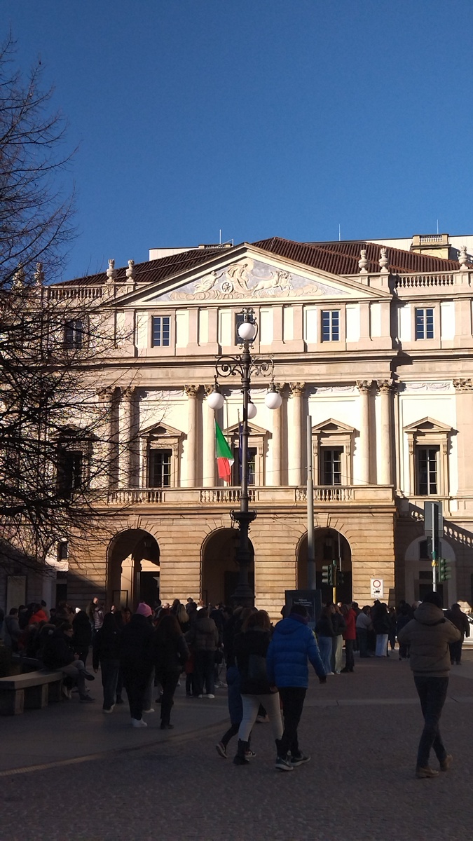 Милан, театр Ла Скала. Фото автора 