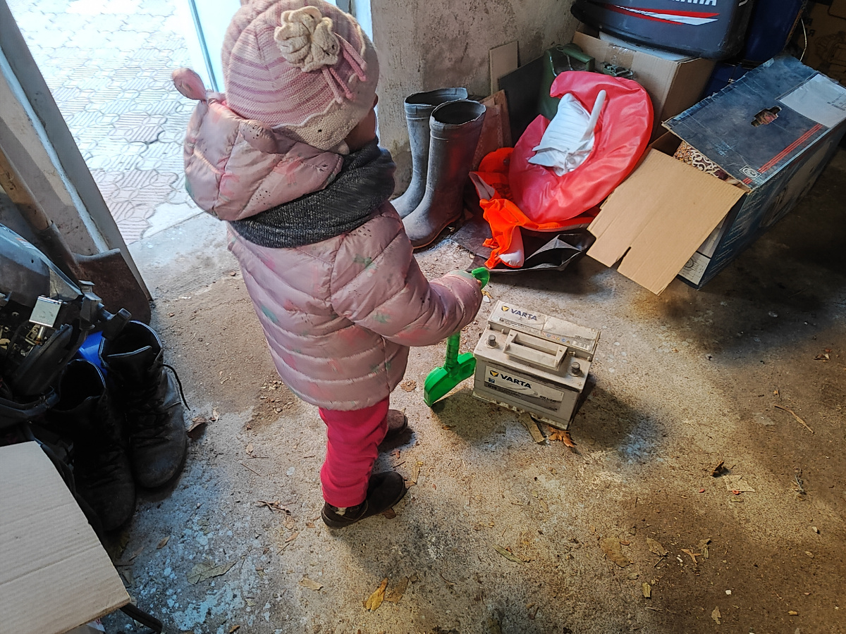 В процессе разбора гаража