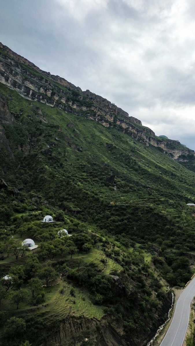 Дагестан глэмпинг АБРИКОС VILLAGE в Гунибе по дороге в Изумрудный город