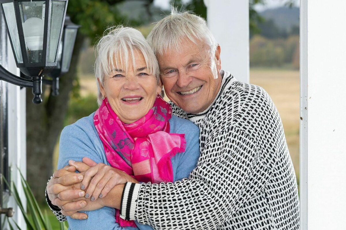 Klikk. Helse. Foto: Svein Brimi. С мужем Yngve (71).
