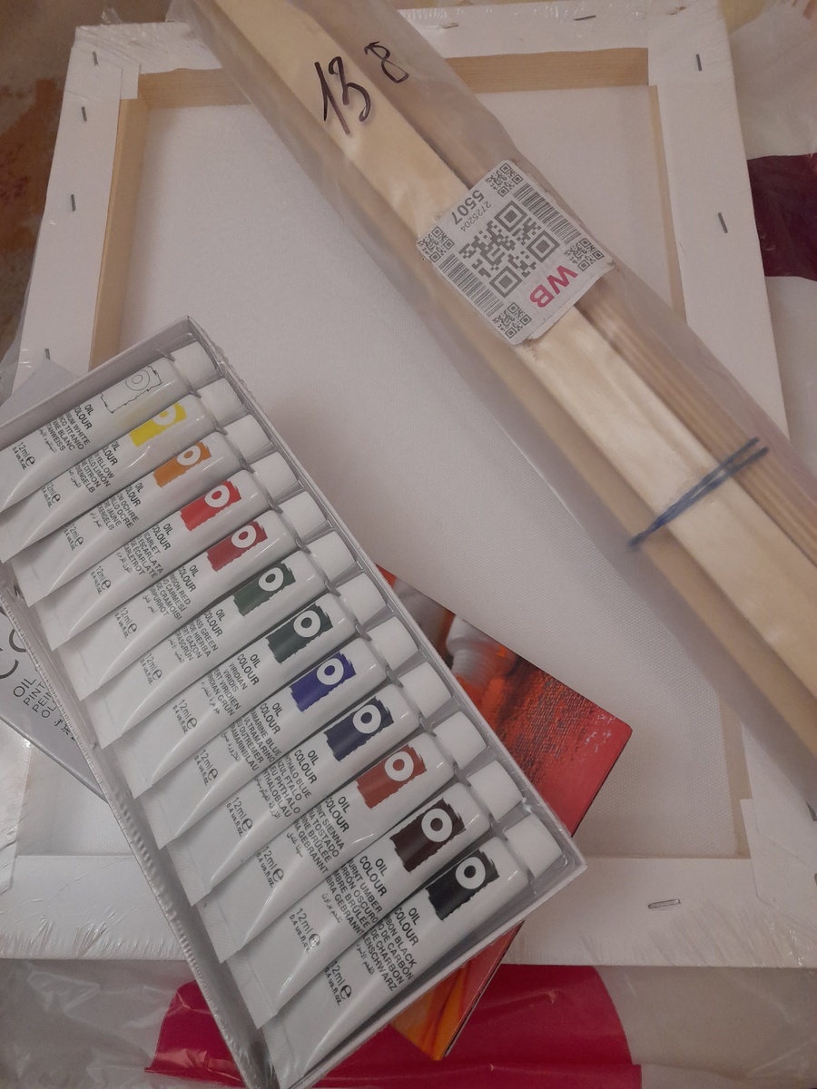 Фото автора.  Буду работать художником