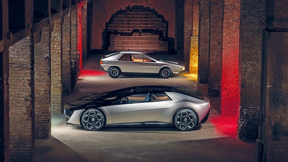 Karmann 1973 года и нынешнее Asso di Picche от Italdesign