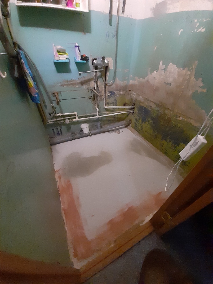 Рыжее- это грунтовка 