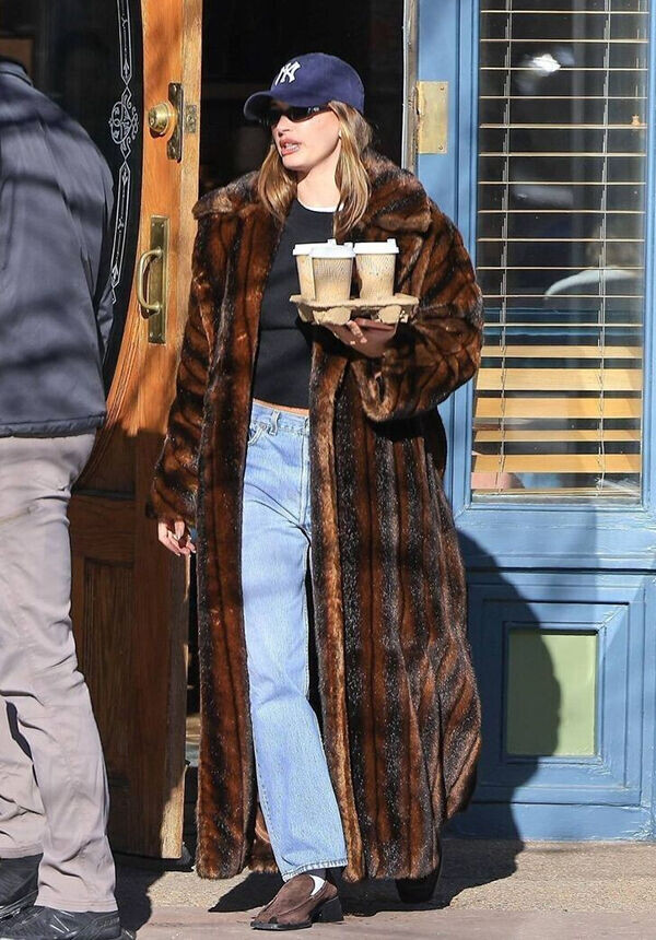     хейли бибер фото