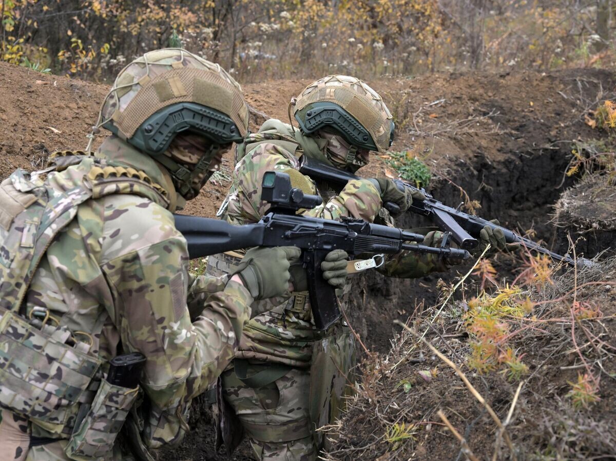    Разведчики 25-й общевойсковой армии группировки войск "Запад"© РИА Новости . Евгений Биятов