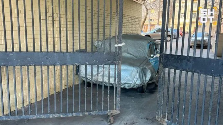 Тело убитой женщины было найдено в заброшенном «Запорожце» Гоши Куценко. Фото: telegram-канал Shot