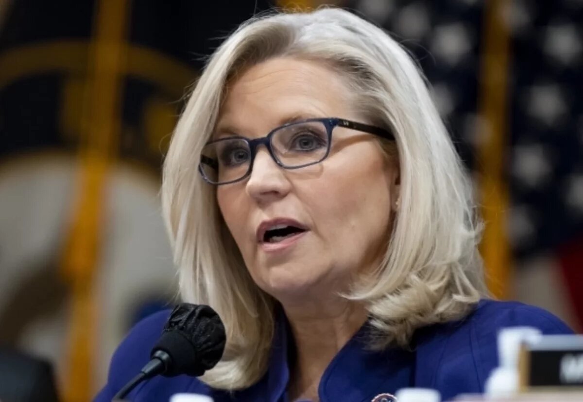    Байден помиловал экс-конгрессвумен США Лиз Чейни