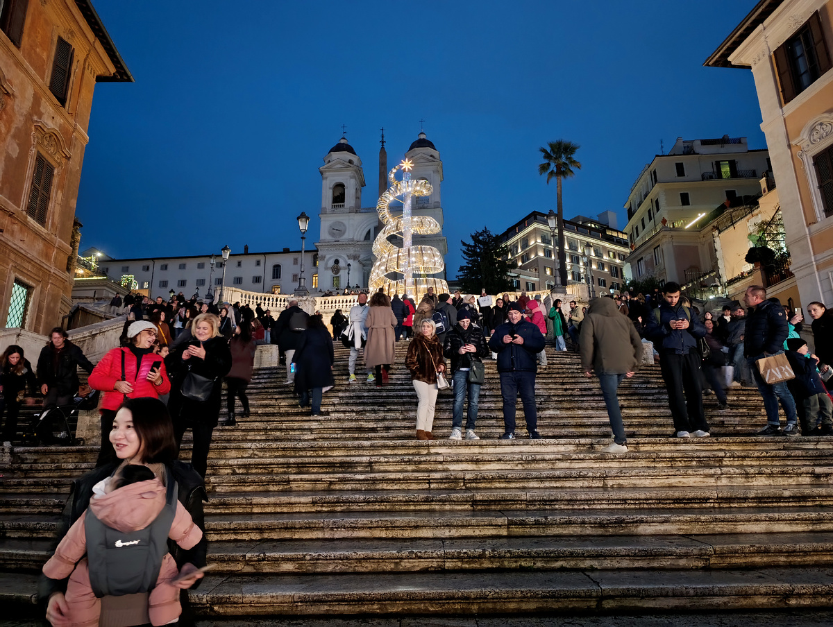 Всегда узнаваемая Испанская лестница