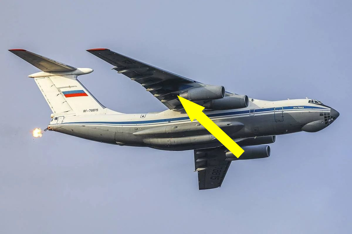    Две кабины и загадочный грузовой люк Ил-76