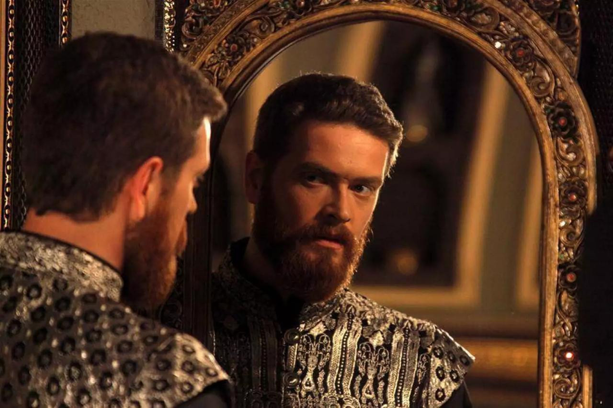 Кадр из сериала «Великолепный век» 