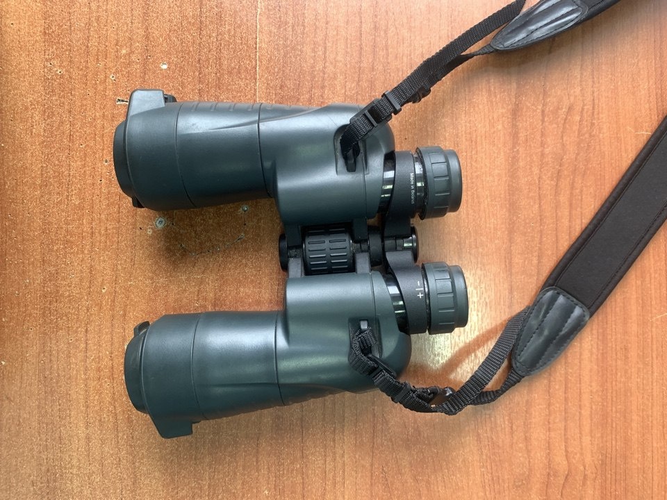    В Оренбургской области вор пробрался в дом женщины и украл у нее биноколь