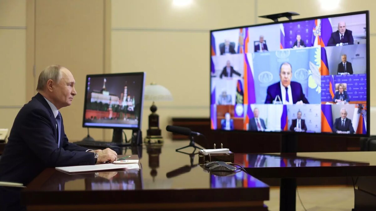 Владимир Путин ждет потепления отношений России и США. Источник: пресс-служба президента России